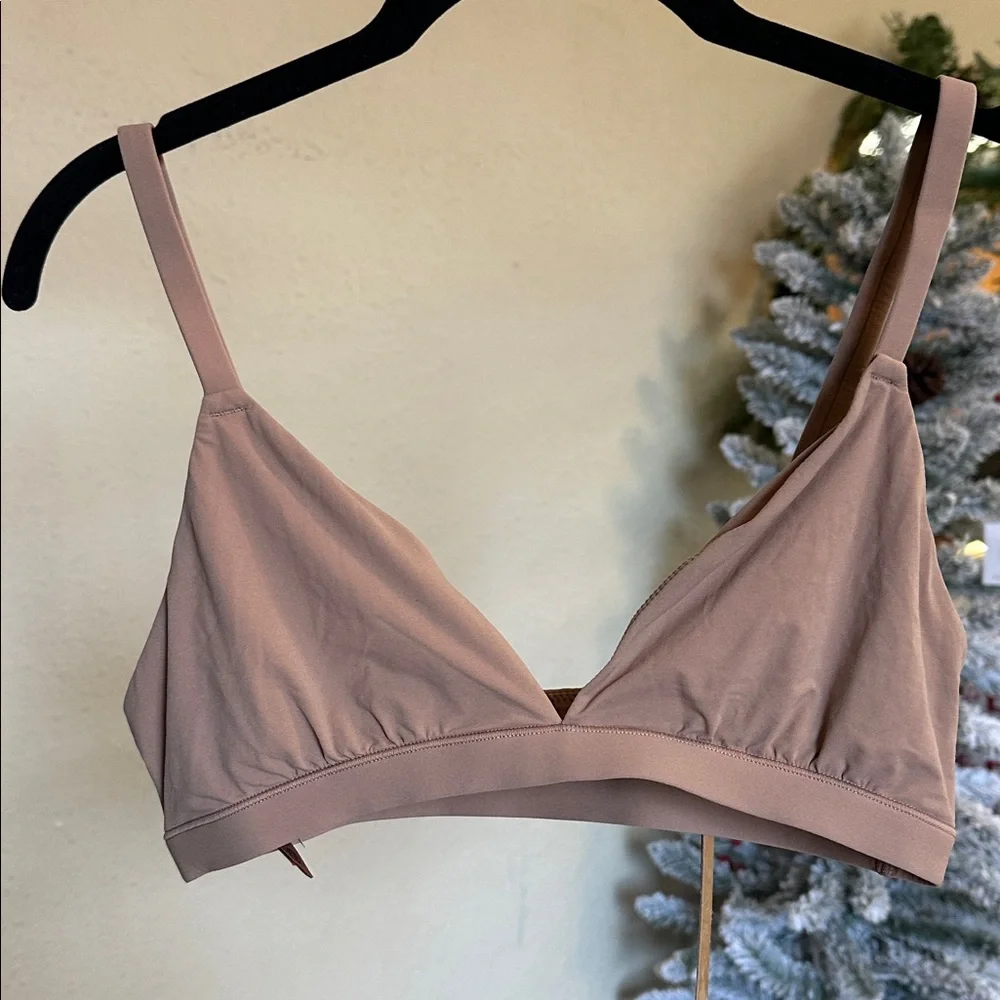 SKIMS Fits everybody  Triangle‎ Bralette NWT Sienna size M - Picture 3 of 5